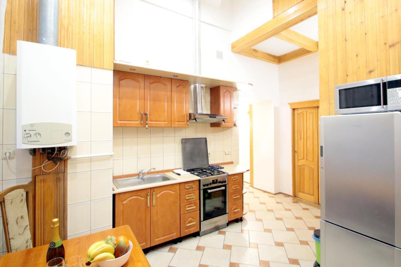 Pro Apartments 12213 Leopoli Esterno foto